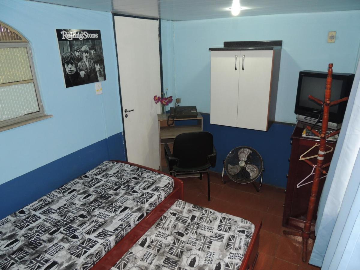 Single Bed Mixed Dormitory Room