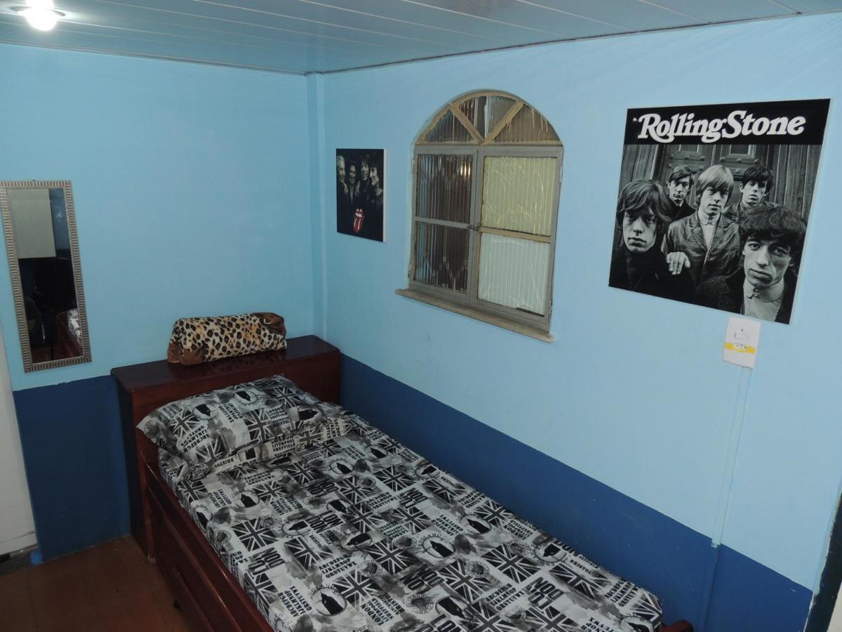 Single Bed Mixed Dormitory Room