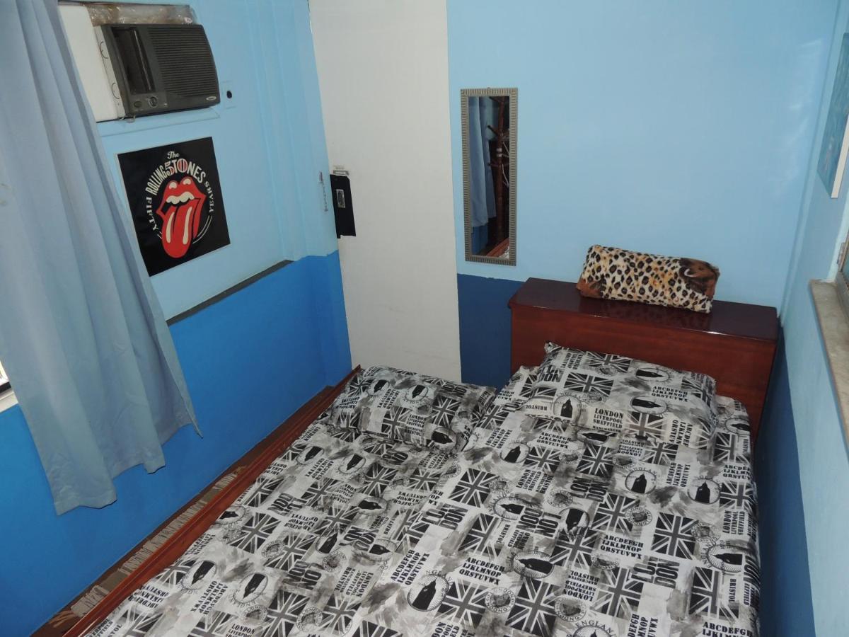 Single Bed Mixed Dormitory Room